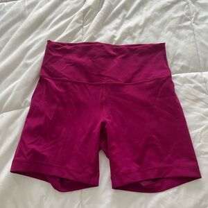 Lululemon Wunder Train High-Rise Short 6”